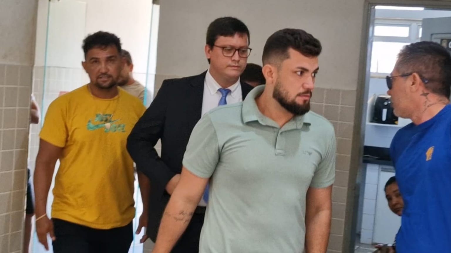 Motorista de carro envolvido em acidente com três mortes na rodovia Everaldo Martins presta depoimento na 16ª Seccional