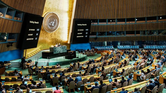 Lula embarca neste domingo para primeira viagem aos EUA após tarifaço; presidente abre debate da ONU na terça - Discurso de Lula deve abordar soberania, democracia, multilateralismo, guerras e meio-ambiente. Agenda prevê eventos sobre COP 30, Palestina e defesa da democracia.