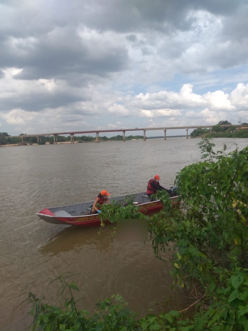 Homem de 45 anos morre afogado após sair para pescar no Rio Parnaíba