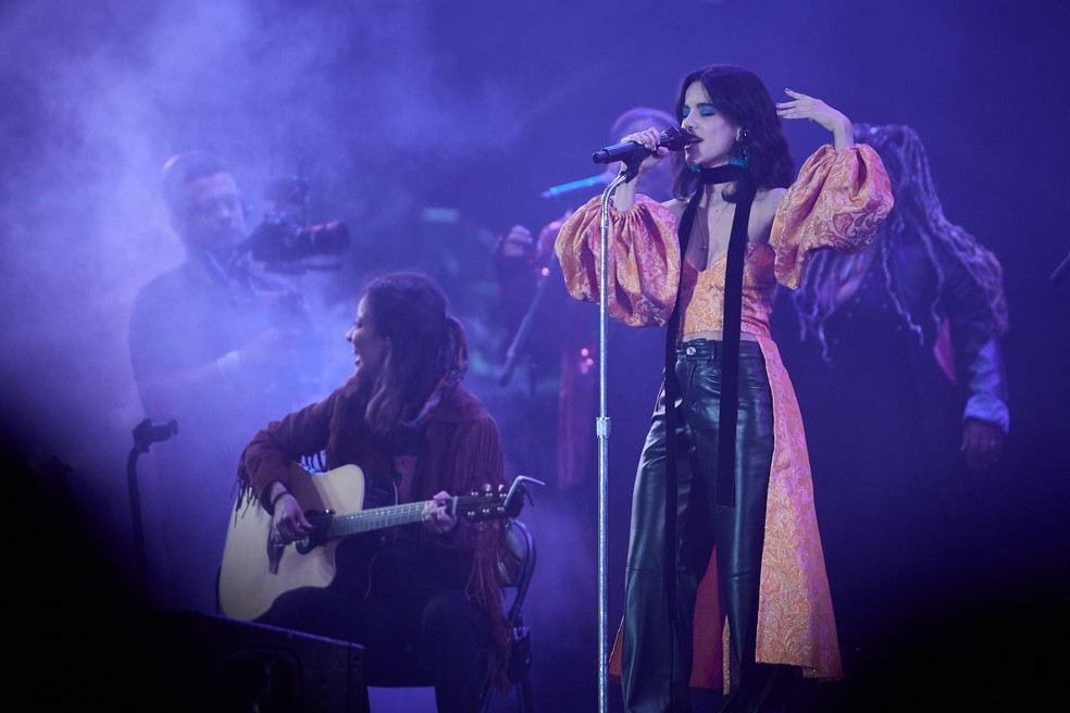 Manu Gavassi faz show em homenagem à Rita Lee no João Rock 2023 — Foto: Igor do Vale / g1