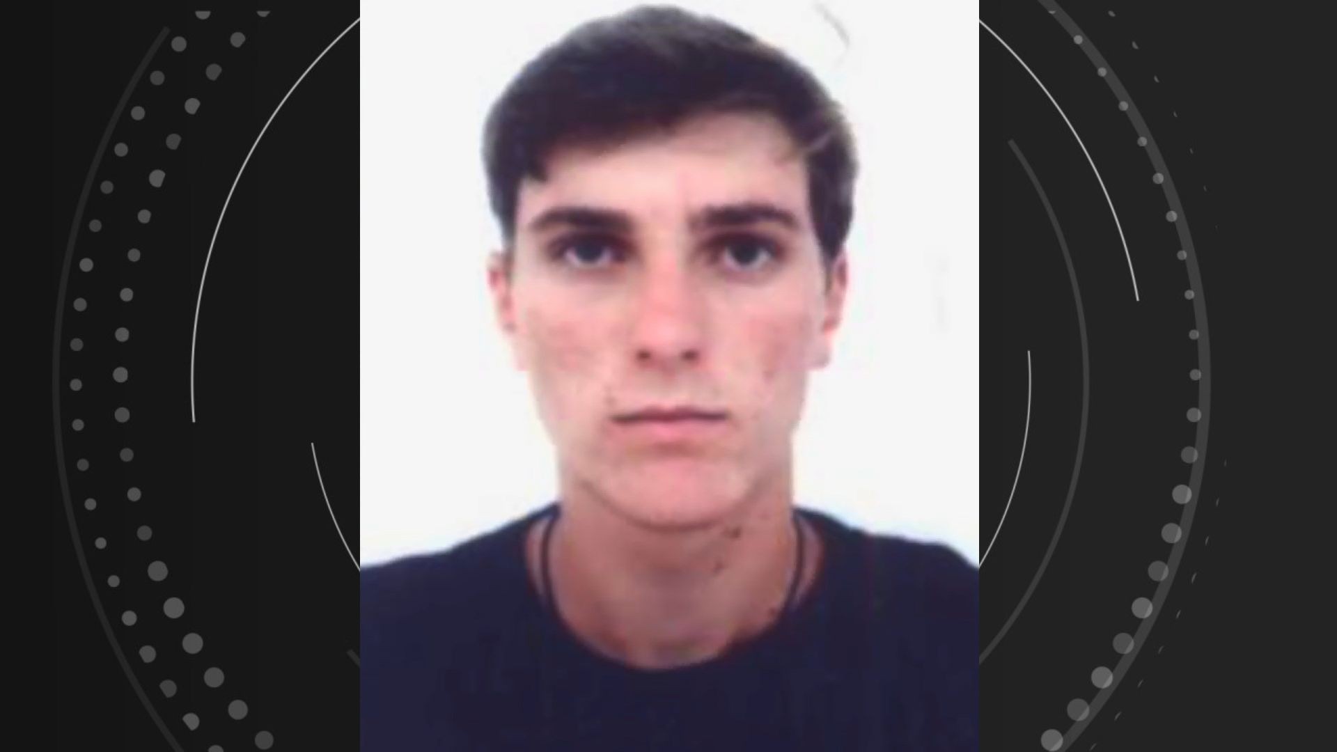 Motociclista morre ao ser atingido por carga de caminhão em Santa Teresa, ES