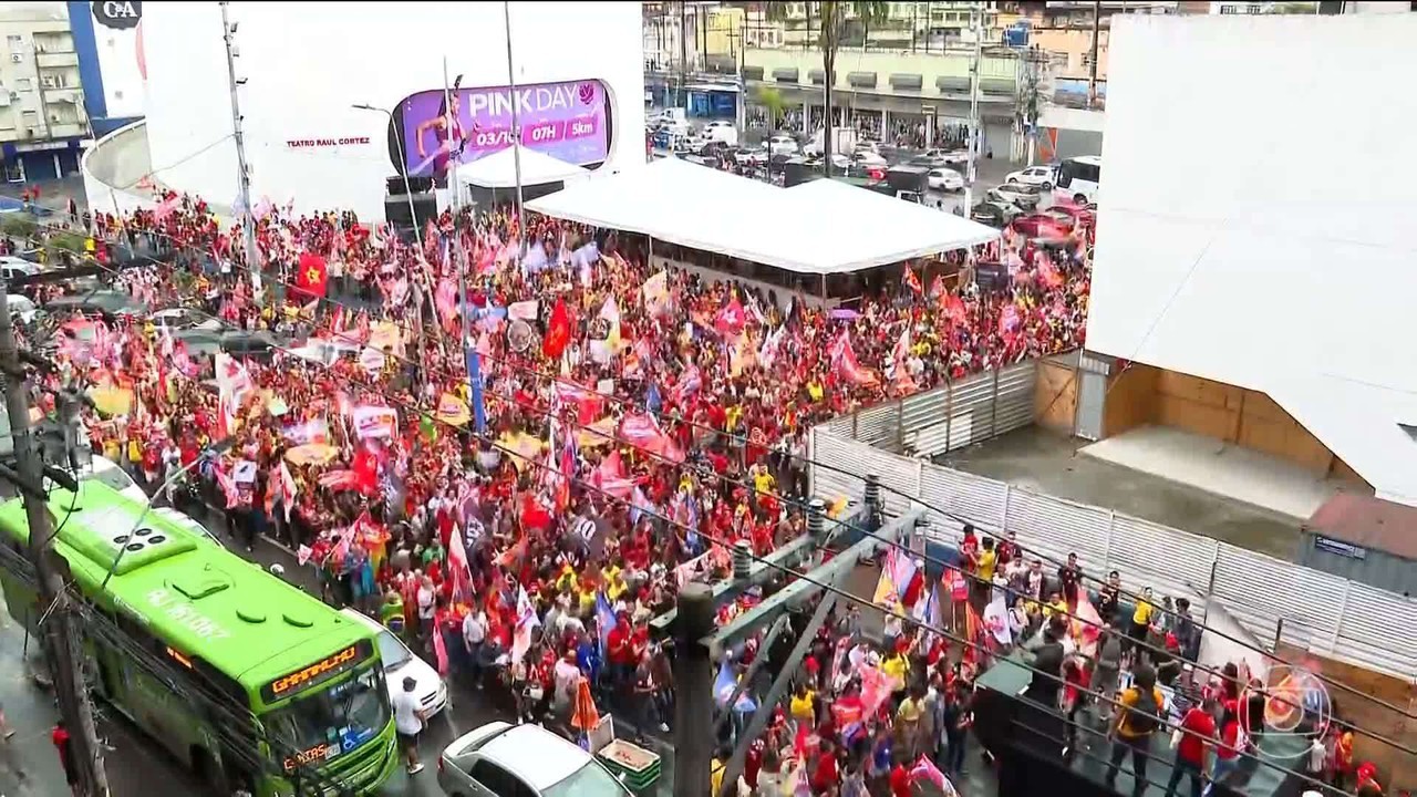 Apoiadores de Lula realizam atos; candidato não teve agenda pública