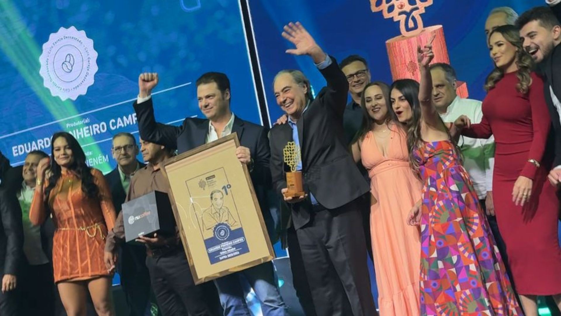 Leilão solidário arrecada mais de meio milhão de reais e registra maior valor já pago por uma saca de café no Brasil