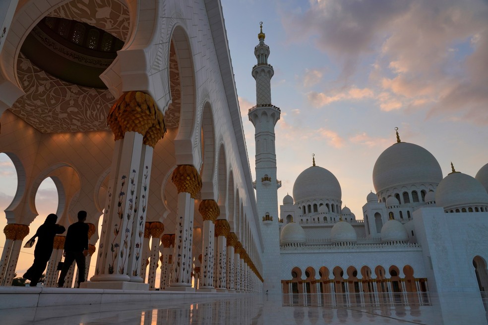 Mesquita do Sheikh Zayed, em Abu Dhabi, em foto de dezembro de 2020 — Foto: AP Photo/Jon Gambrell