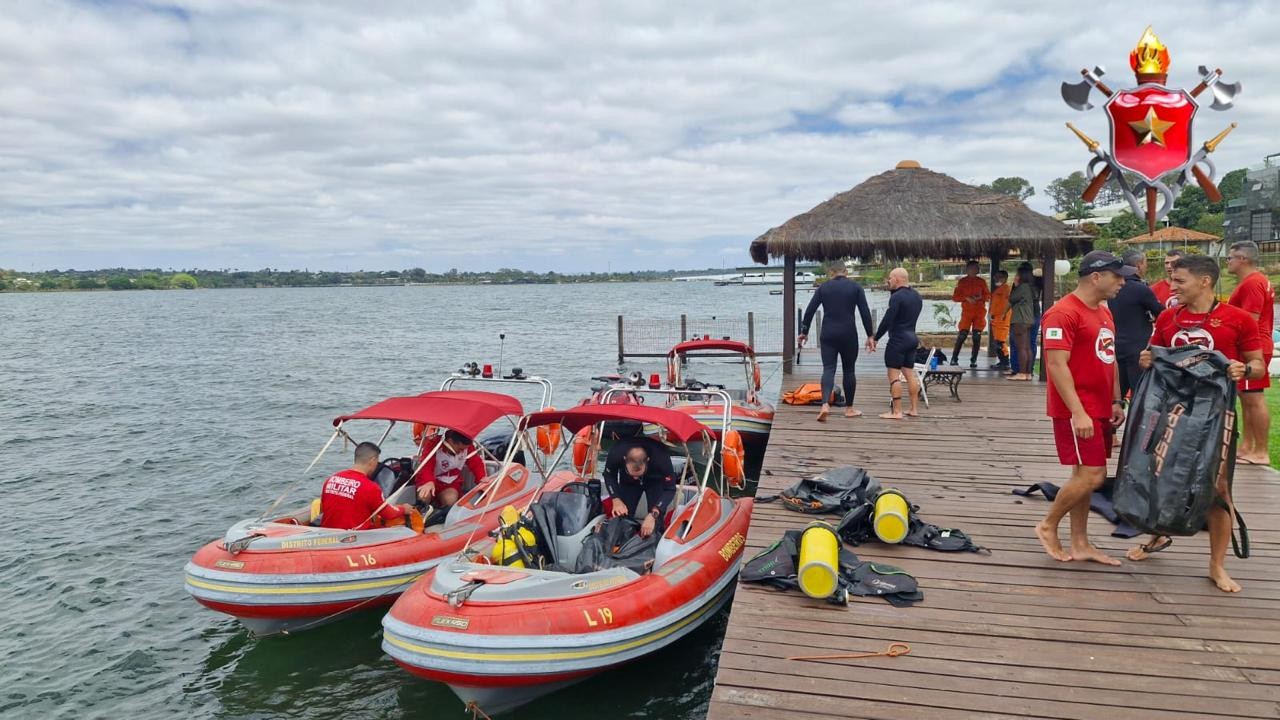 Homem desaparece no Lago Paranoá após canoa virar; bombeiros fazem buscas há duas horas