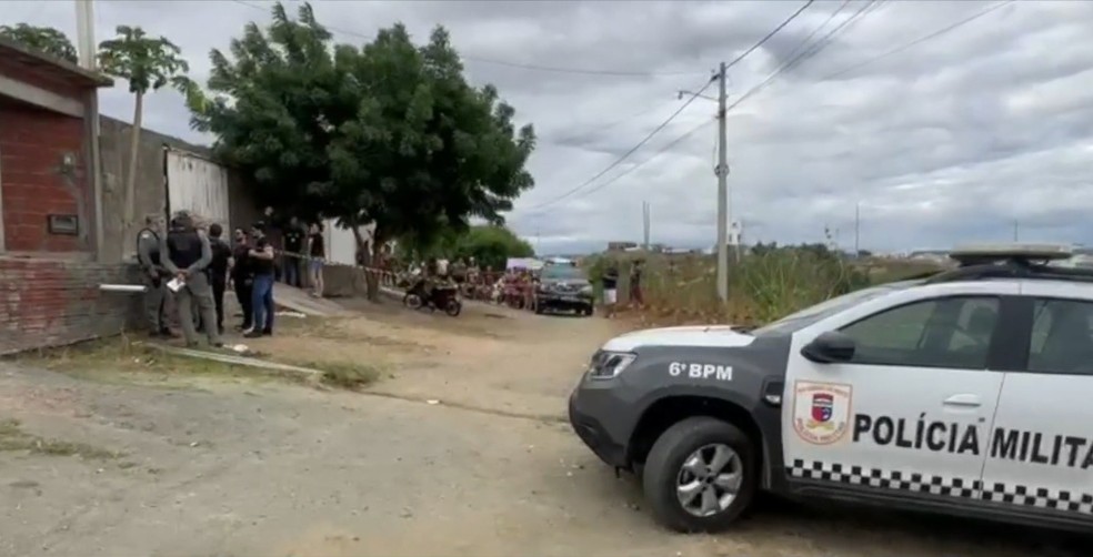 Mulher foi assassinada na frente de casa em Caicó — Foto: Reprodução