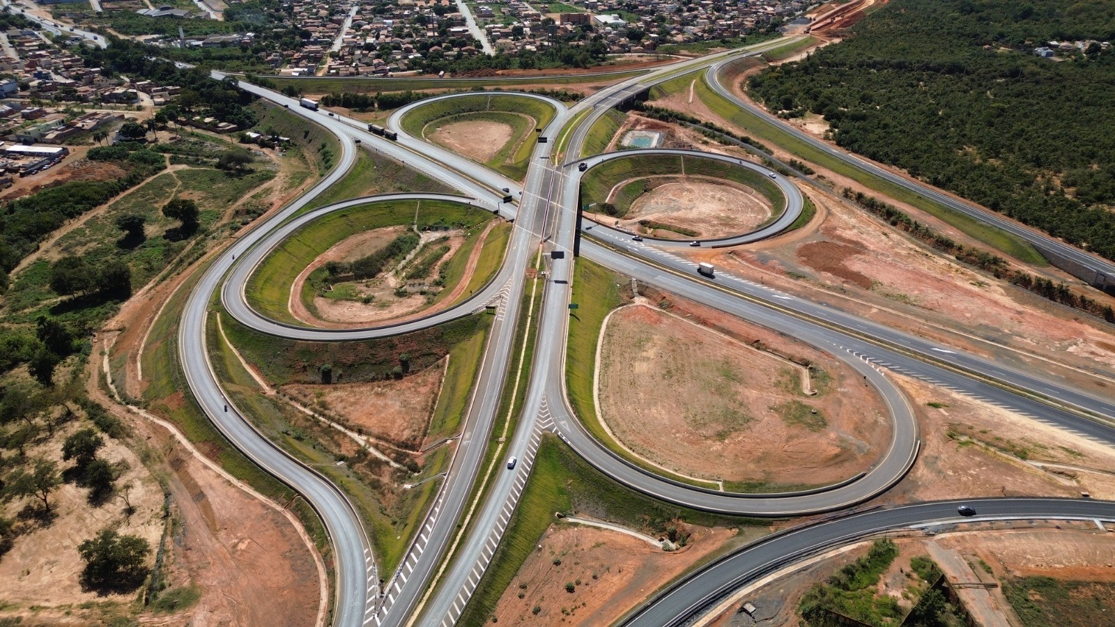 Obra do Contorno Viário é inaugurada em Montes Claros 