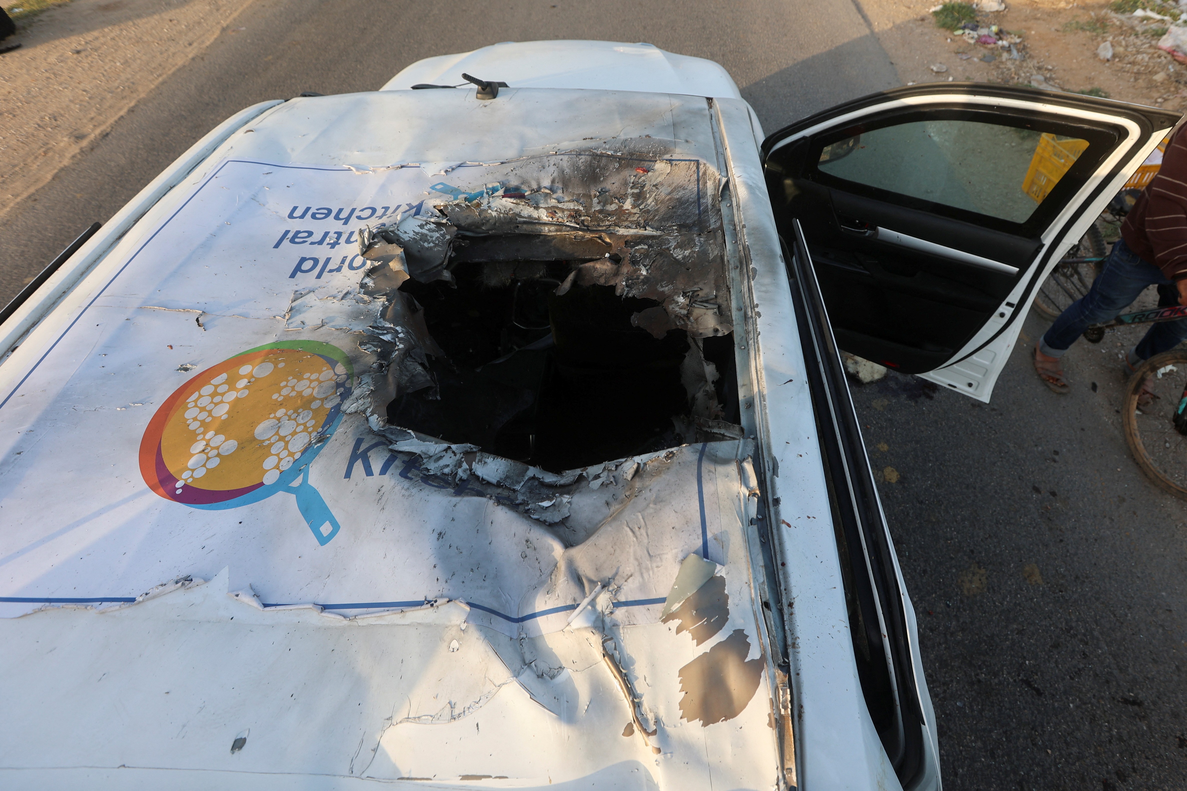 Israel conclui que bombardeio a carro de ONG em 2024 que matou 7 foi falha, mas não crime; veículo tinha logo no teto