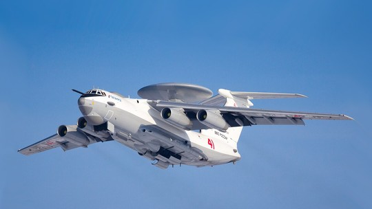 Bombardeiros supersônicos e 'centro de comando voador': veja os aviões russos destruídos pela Ucrânia em mega-ataque; INFOGRÁFICO