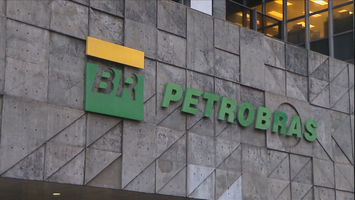 Petrobras reduz preço da gasolina para as distribuidoras