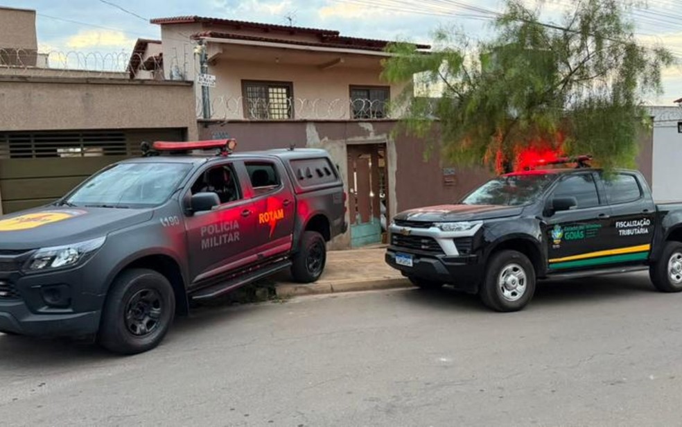 Polícia Militar e fiscalização tributária participam da Operação Safra Oculta, que investiga esquema de sonegação fiscal no comércio de grãos — Foto: Divulgação/MP-GO