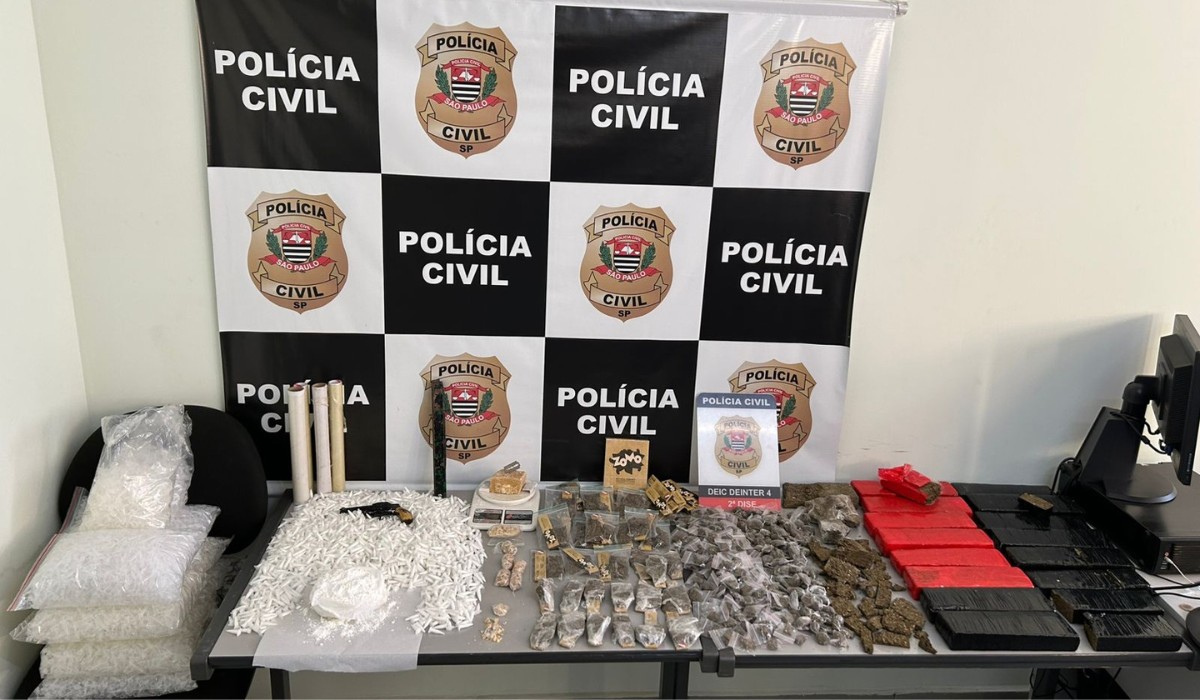 Homem é preso ao transformar casa em depósito para embalar drogas em 
Bauru