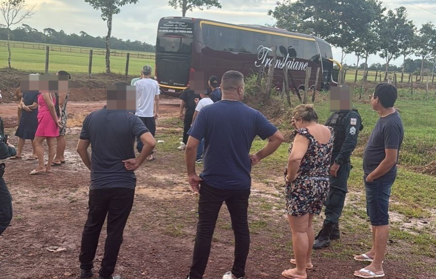 Grupo armado desvia ônibus para ramal e assalta passageiros no Pará