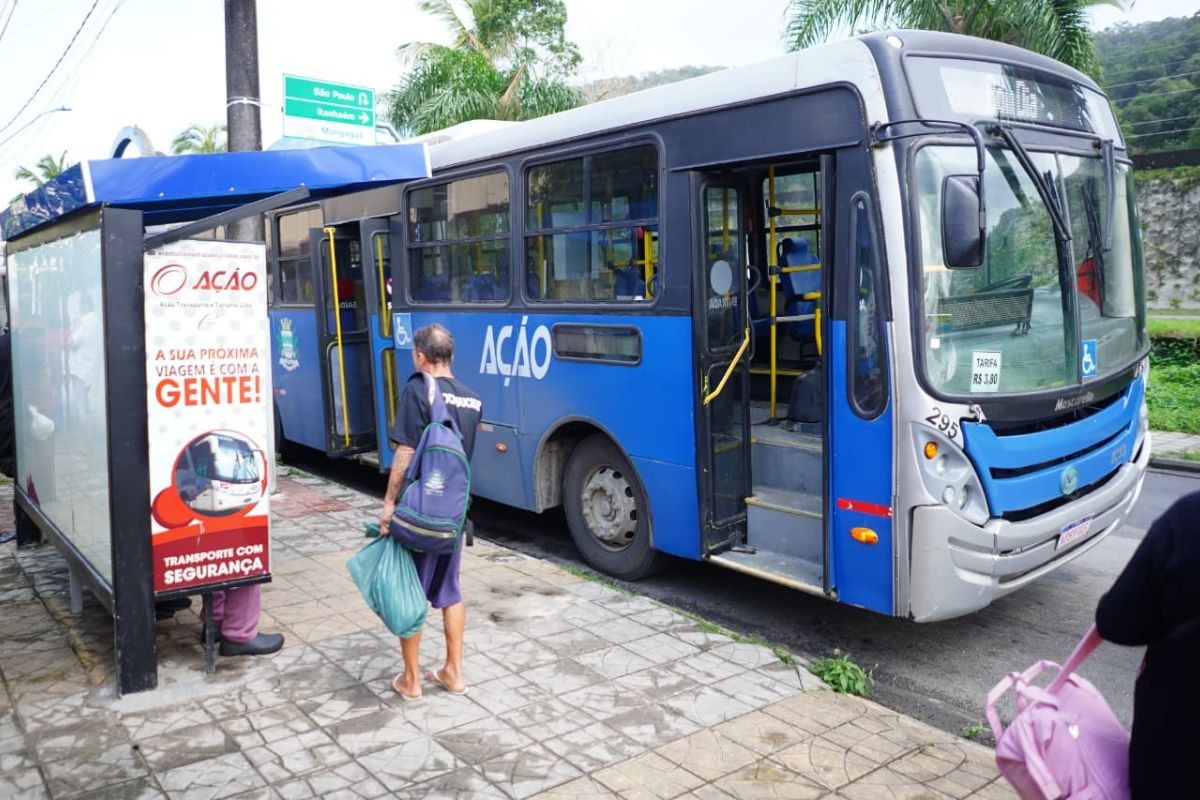 Tarifa de ônibus em Mongaguá sofre reajuste de 13,2%; confira o novo valor