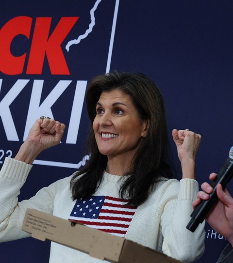 Quem é Nikki Haley, que desafia Trump na disputa pela candidatura à presidência dos EUA