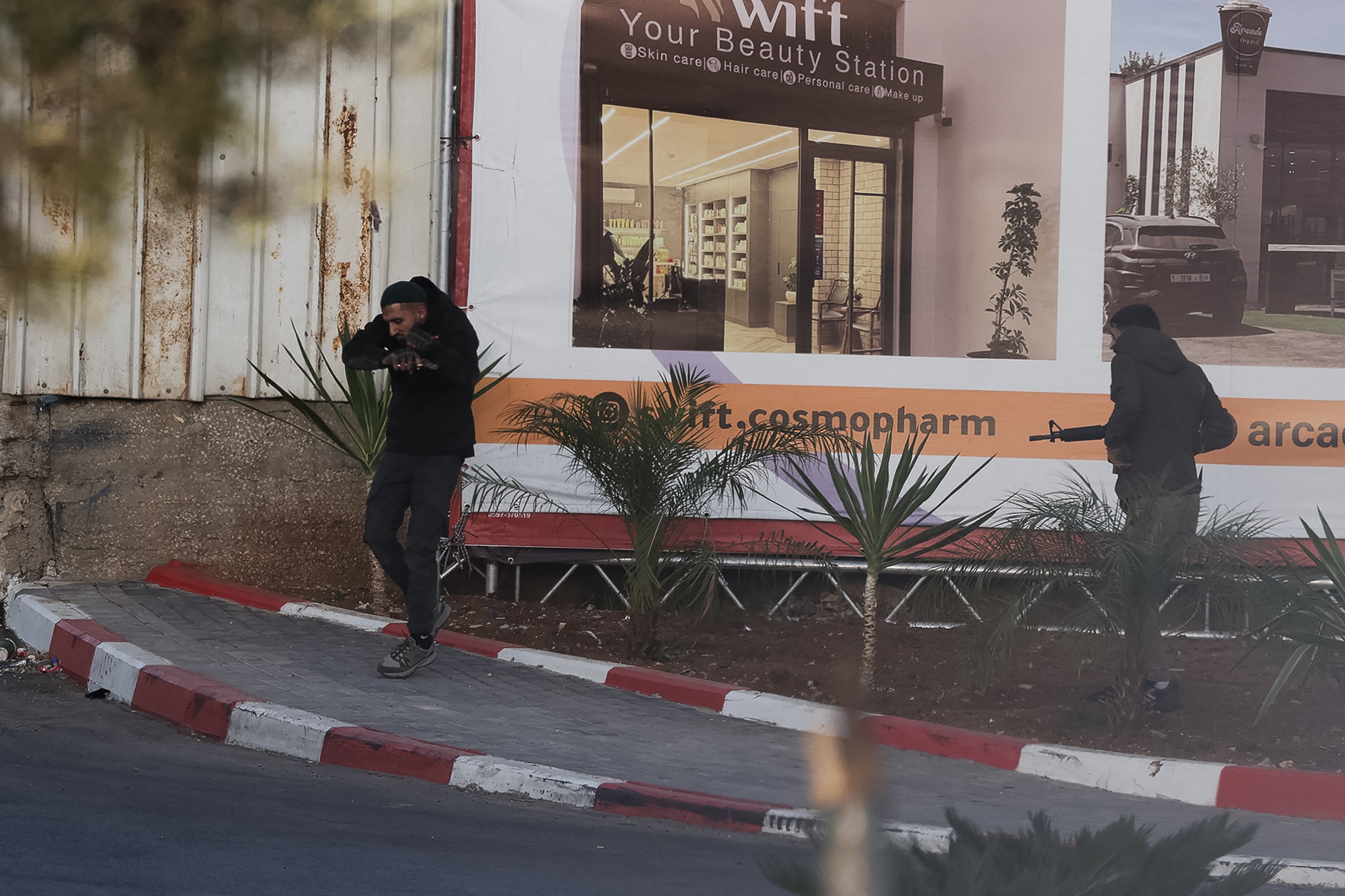 Ataque na Cisjordânia deixa militares 2 israelenses mortos; Israel mata suspeitos e diz que frustrou 'grande atentado terrorista'