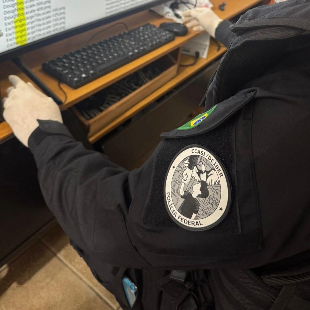 Homem é preso em flagrante por armazenar mais de 8 mil arquivos de abuso infantil em Juiz de Fora 