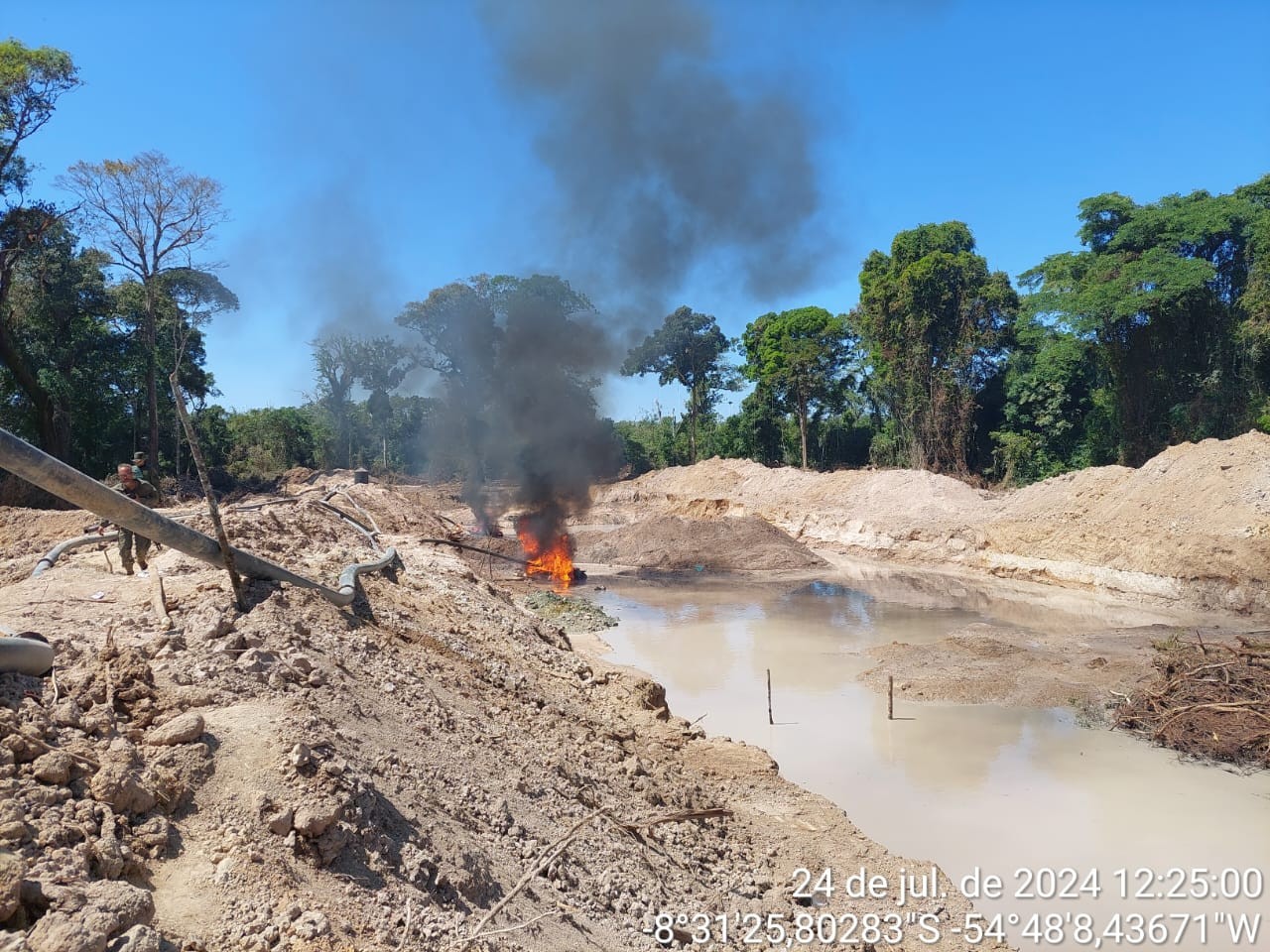 Operação do Ibama fecha garimpo clandestino em terra indígena no Pará