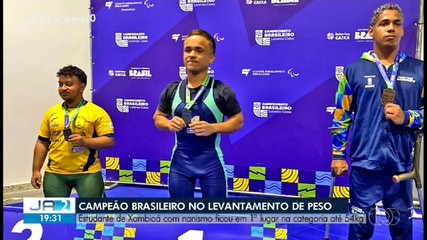 Estudante de Xambioá com nanismo garante título no levantamento de peso