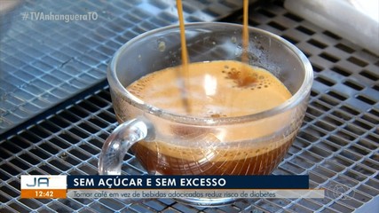 Café sem açúcar pode ser uma opção para substituir bebidas adocicadas