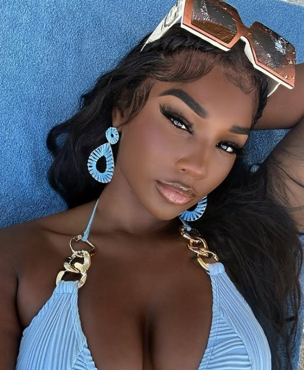 Influenciadora americana morre em Zanzibar; noivo é interrogado pela polícia