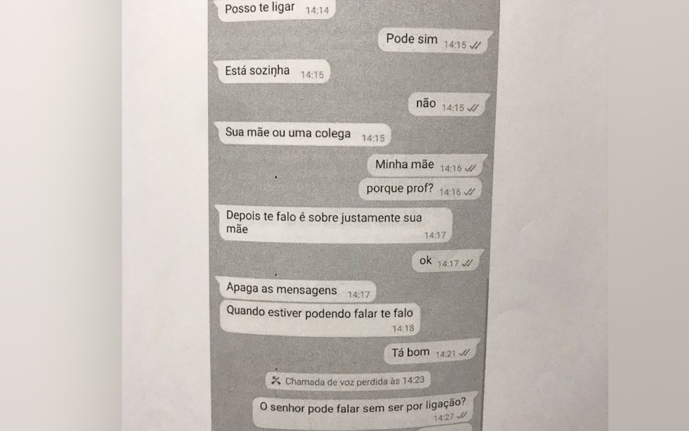 Conversa por mensagem de texto entre o diretor do colégio e a vítima, em Inhumas, Goiás — Foto: Divulgação/Polícia Civil