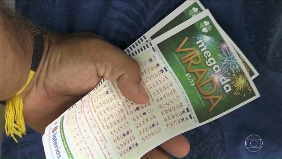 Mega da Virada: Dona de lotérica brinca após acertar apenas 2 dos 20  números de bolão que custou mais de R$ 170 mil: “Tchau, Maldivas', Goiás