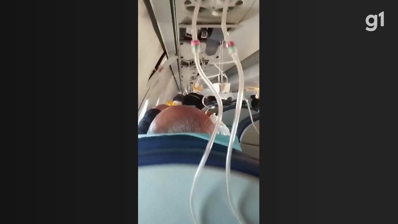 'Achei que o avião fosse se desintegrar', diz passageiro que se gravou antes da queda; VÍDEO