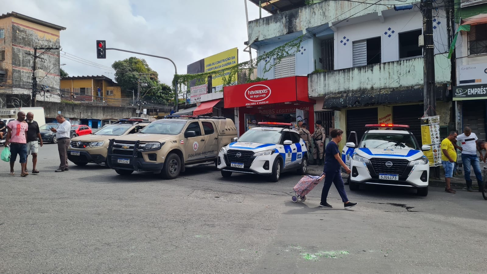 Mulher é baleada na cabeça em bairro de Salvador