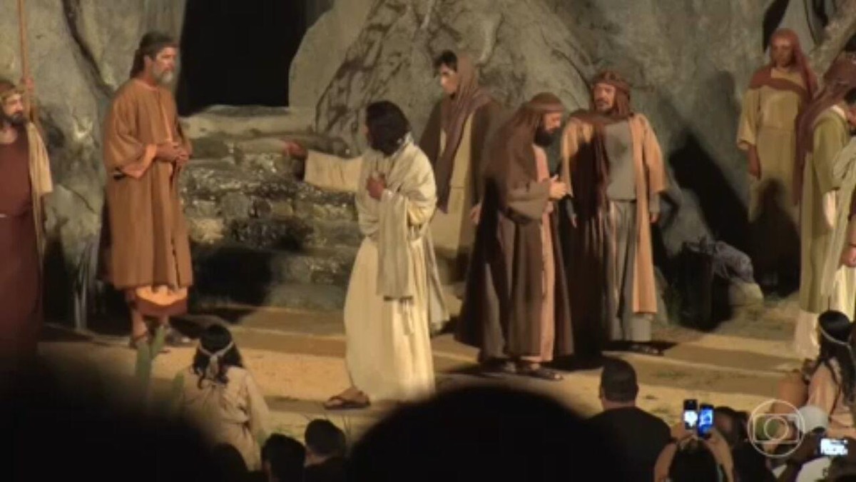 Tradicional espetáculo da Paixão de Cristo em Nova Jerusalém, no Agreste pernambucano, completa 55 anos
