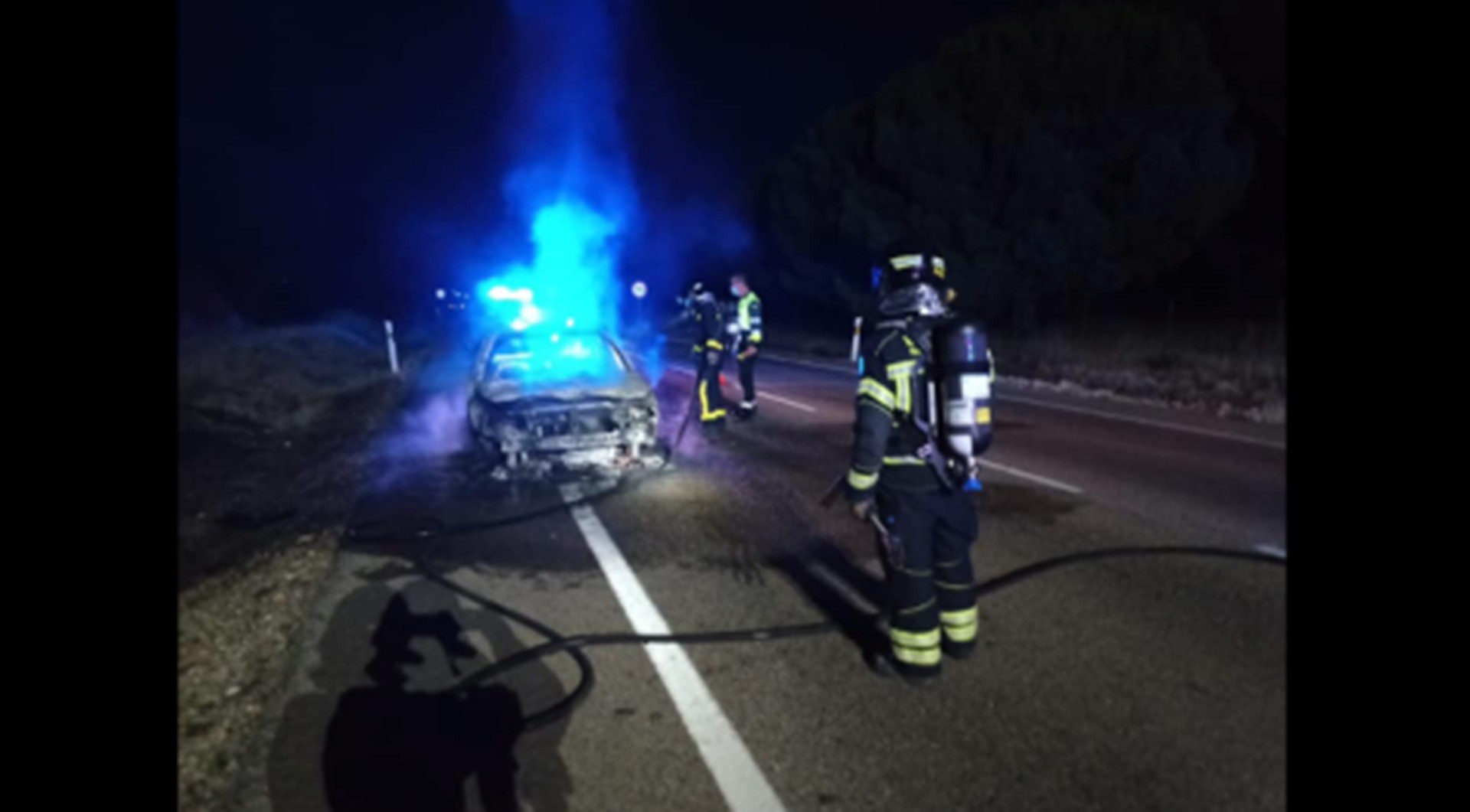 Diogo Jota: É #FAKE que foto de carro queimado em rodovia seja de acidente com jogador; registro é de agosto de 2021