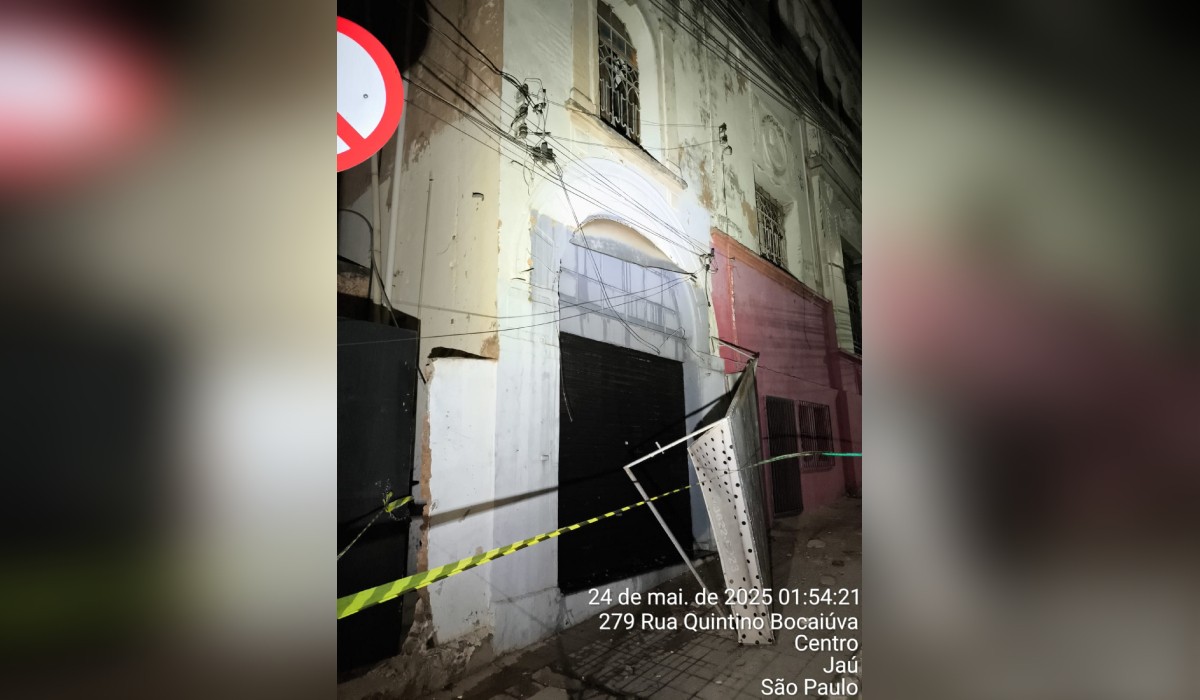 Prédio interditado pela Defesa Civil após rompimento de estrutura é patrimônio tombado de Jaú