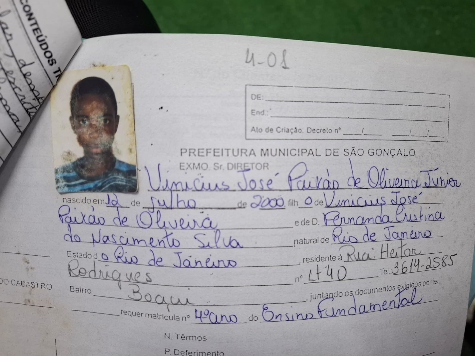 'Como nasceram as estrelas': professora guarda prova de Vini Jr. aplicada antes do sucesso do atleta que hoje é inspiração na escola