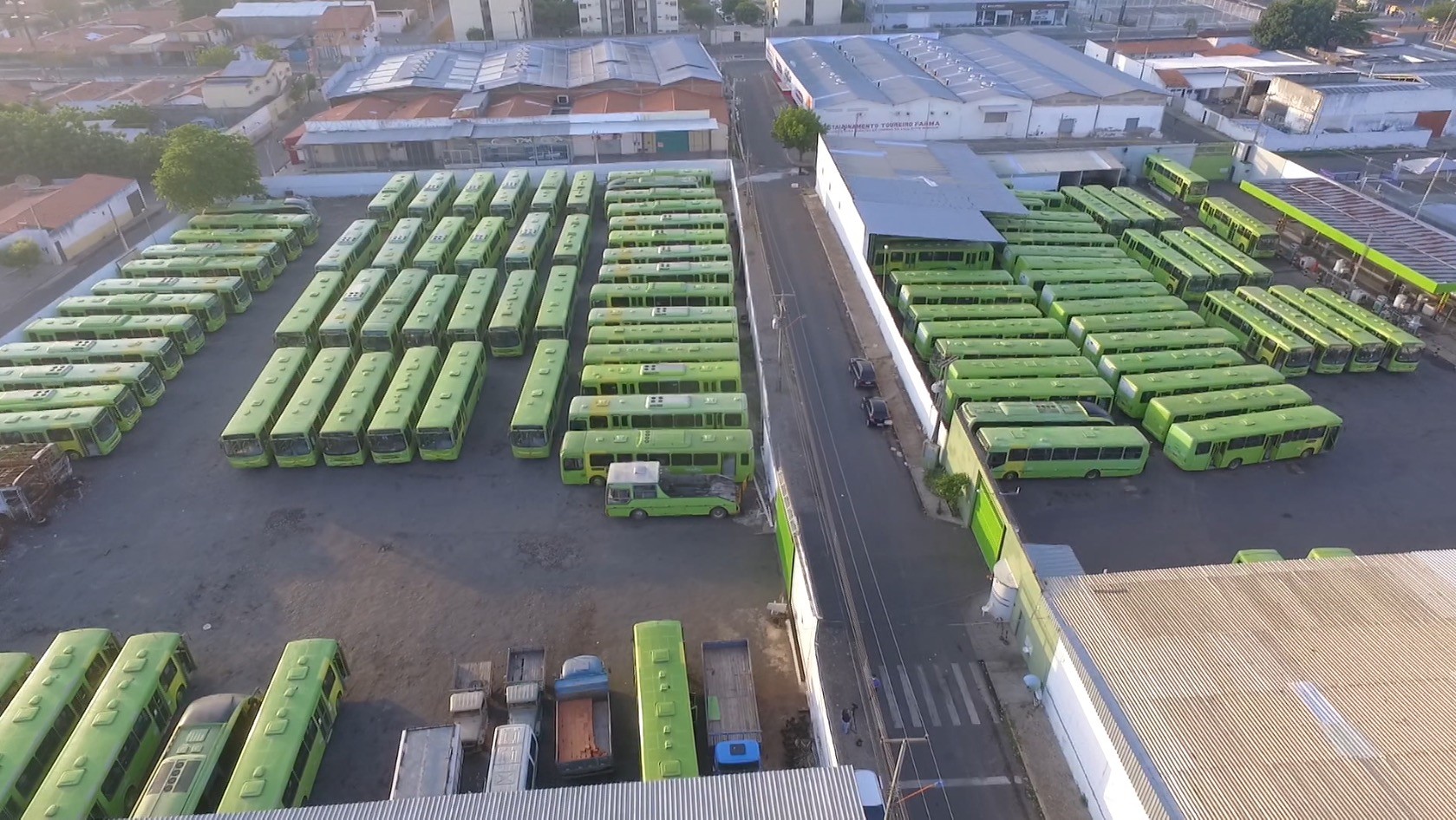 Trabalhadores do sistema de ônibus de Teresina fazem paralisação nesta sexta-feira (9)