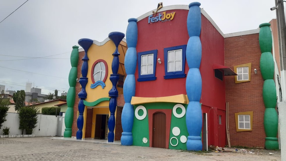 Buffet infantil Fest Joy, em Natal, não cumpriu contratos, cancelou festas e admitiu falência — Foto: Foto: Sérgio Henrique Santos/Inter TV Cabugi