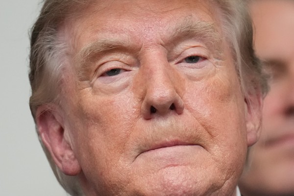 O presidente Donald Trump fala durante uma reunião com líderes de tecnologia na Sala Roosevelt da Casa Branca, na quarta-feira, 19 de agosto de 2026, em Washington. — Foto: Jacquelyn Martin/AP