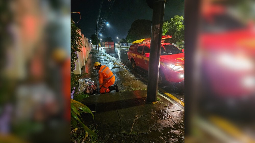 Morador de rua é arrastado por enxurrada durante temporal em MG