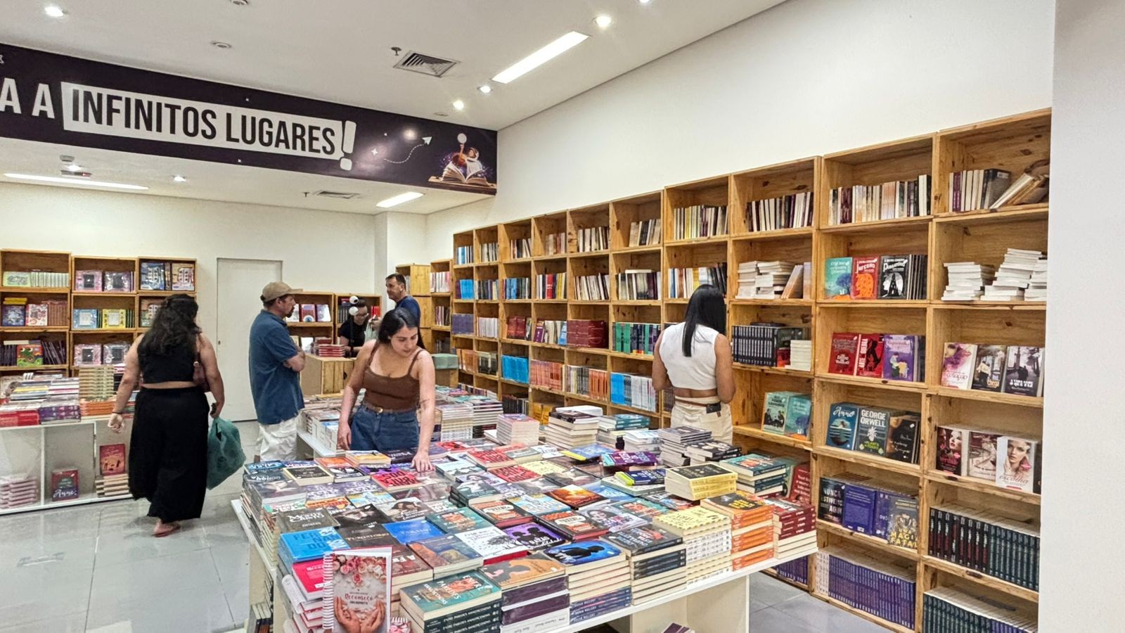 Pátio Limeira Shopping recebe feira do livro com preços acessíveis