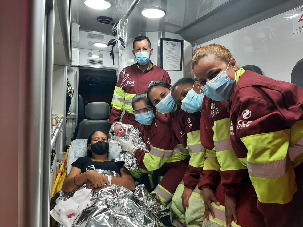 Ambulância quebra e grávida perde bebê após esperar atendimento, no Ceará