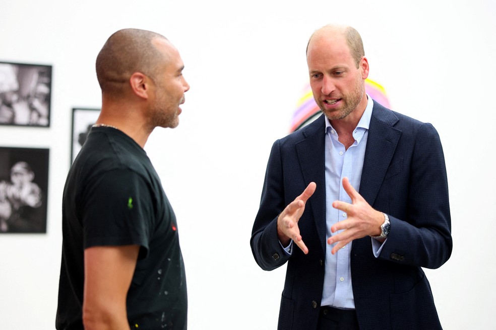Príncipe Harry visita exposição de arte em Londres, em 5 de setembro de 2024 — Foto: Chris Jackson/Pool Photo via AP