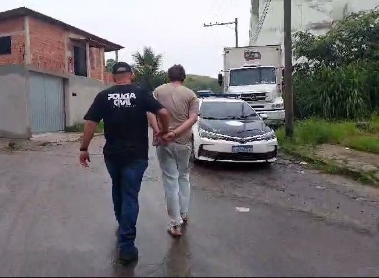 Jovem é preso por suspeita de estuprar a própria tia em Piraí