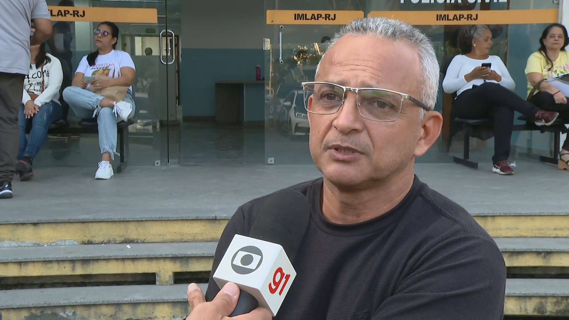 Irmão lamenta assassinato de militar da Aeronáutica na Avenida Brasil: 'Ele era um pilar'