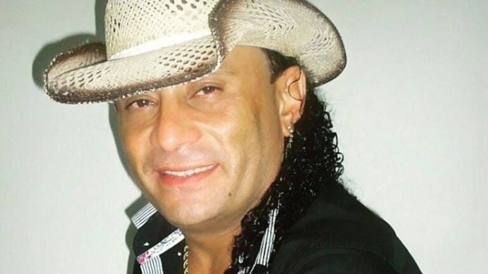 Lenda do brega, cantor maranhense Silvio Max morre aos 52 anos