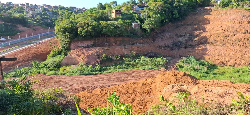 Polícia investiga escavação em área utilizada como 'espaço sagrado' por terreiros em Salvador — Foto: Arquivo Pessoal