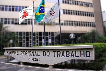 Atendente com TDAH é indenizada em R$ 20 mil após receber 'troféu de funcionária mais lerda'