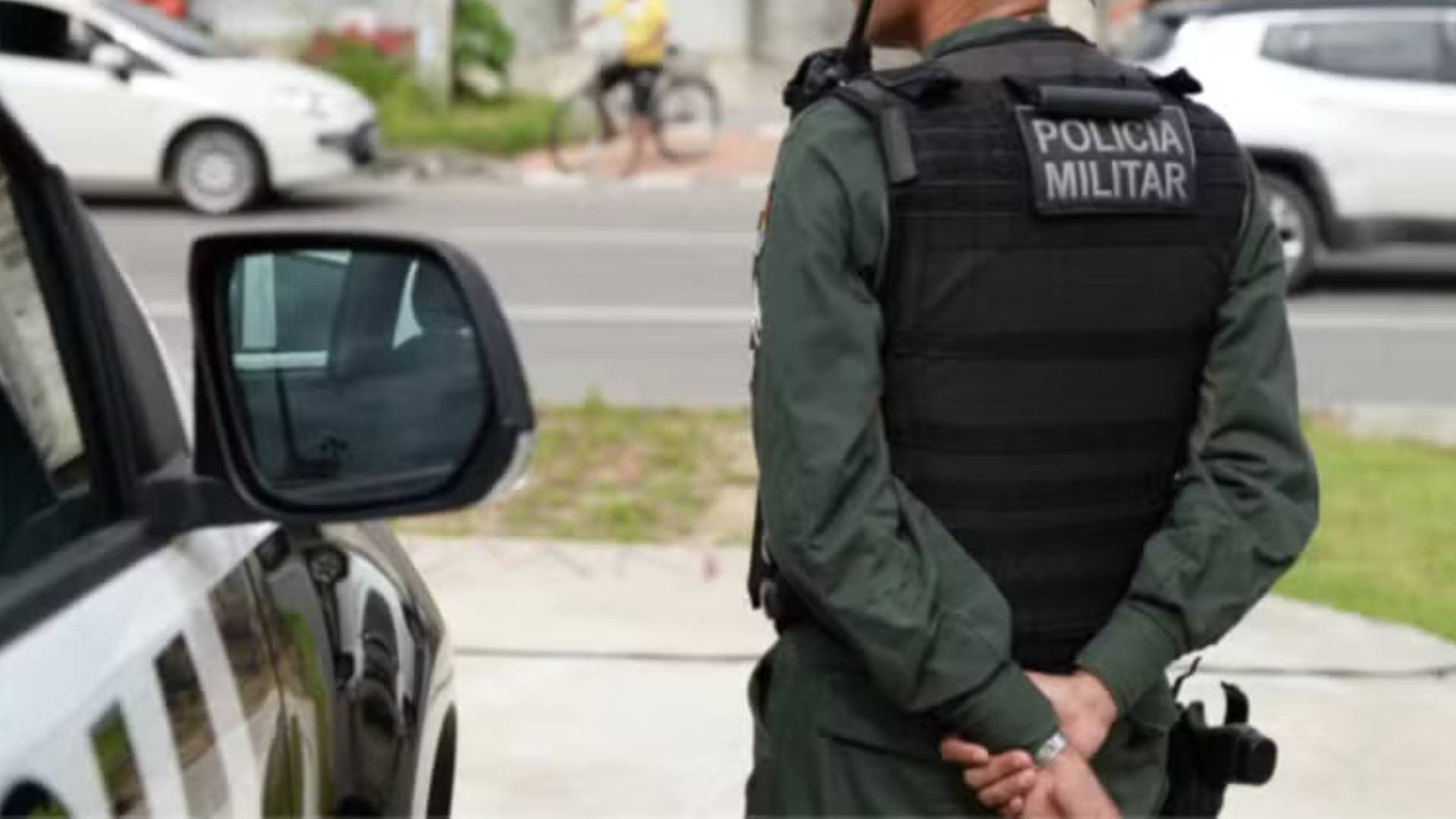 Policial militar de férias é baleado em bar e tem arma roubada, em Fortaleza