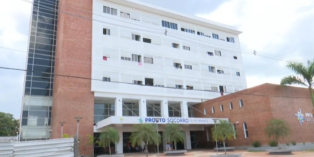 Idoso de 86 anos fica em estado grave após ser atropelado por caminhão na BR-364 no Acre