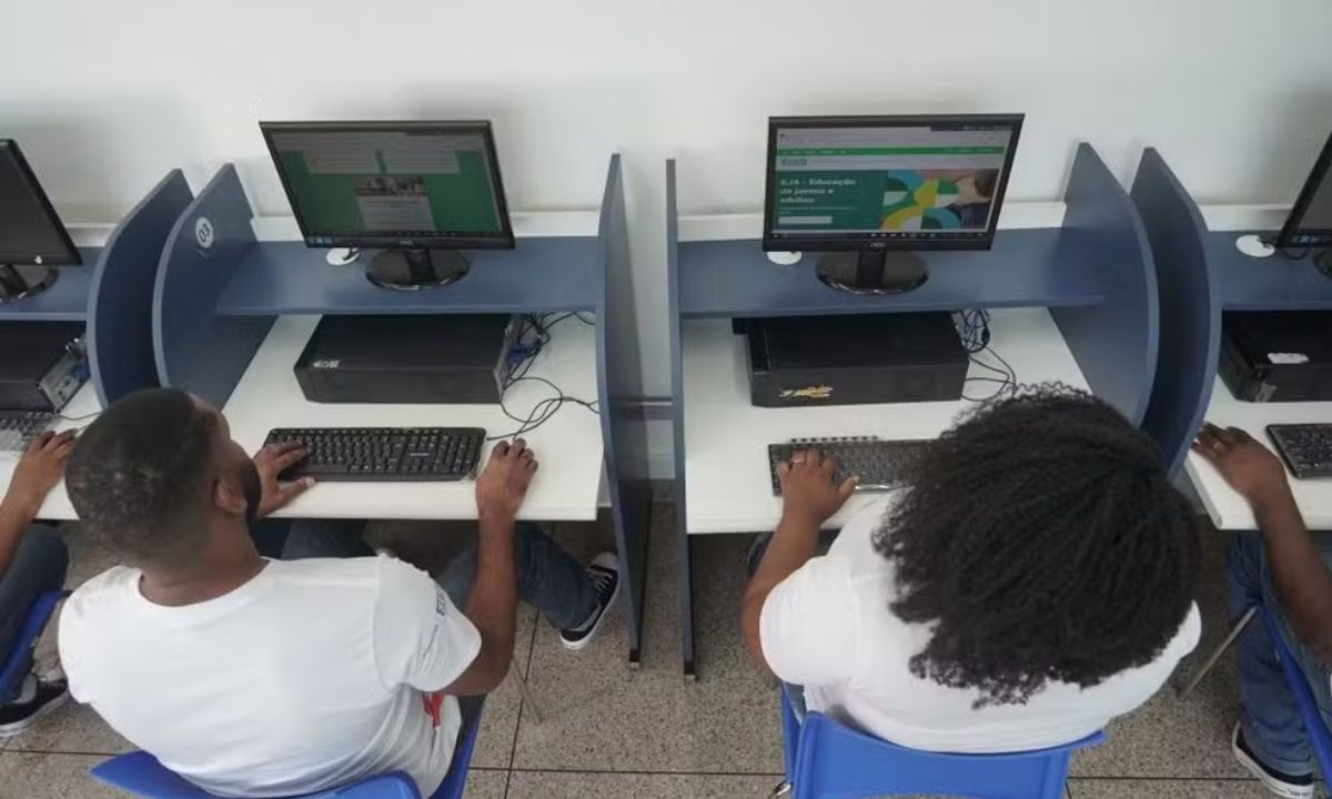 Sesi Bahia abre inscrições para 295 bolsas integrais; saiba como se inscrever