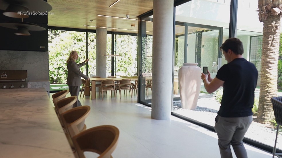 莫妮卡在社群媒體上炫耀她出售的豪宅，人氣爆棚——圖片：轉載/環球電視台