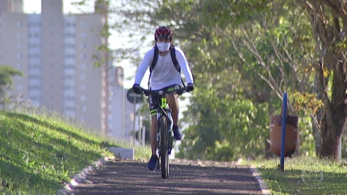 Brasileiros apostam nas bicicletas para fugir das aglomerações e manter a  forma, Jornal Nacional